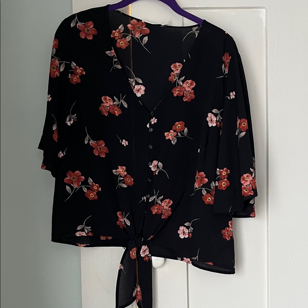 Lush Black Floral Women's Blouse